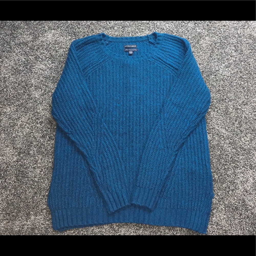 Brand New With Tags American Eagle Size M Sweater